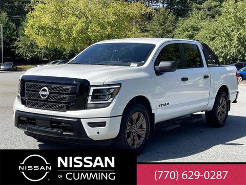 2024 Nissan Titan SV