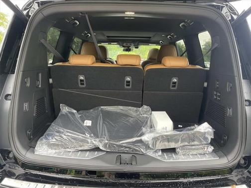 2025 Nissan Armada Platinum Reserve 2WD