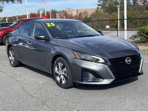 2025 Nissan Altima S FWD