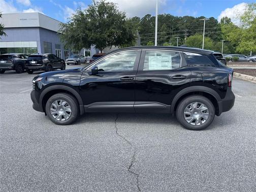 2025 Nissan Kicks S