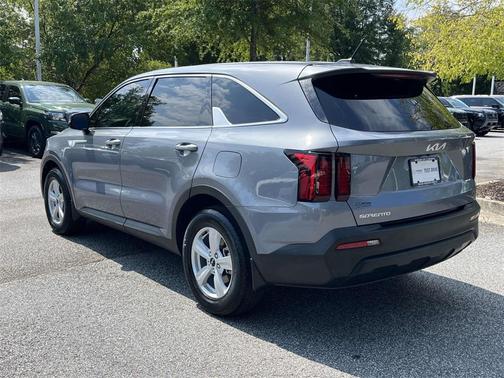 2023 Kia Sorento LX