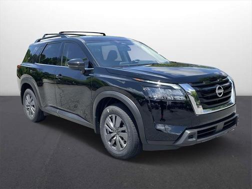 2025 Nissan Pathfinder SV FWD