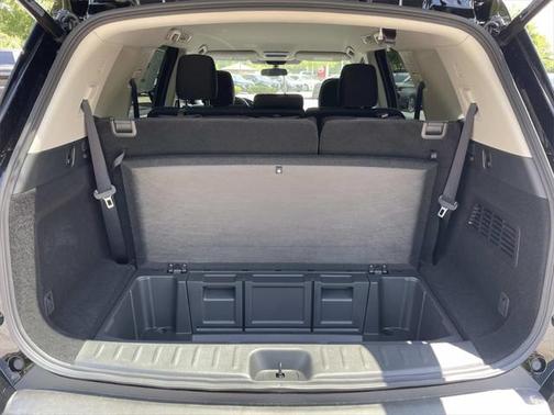 2025 Nissan Pathfinder SV FWD