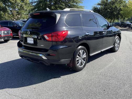 2019 Nissan Pathfinder S