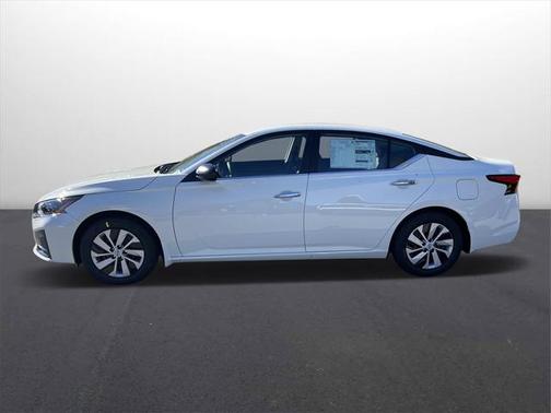 2025 Nissan Altima S FWD