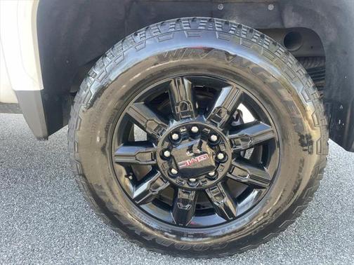 2024 GMC Sierra 2500 AT4