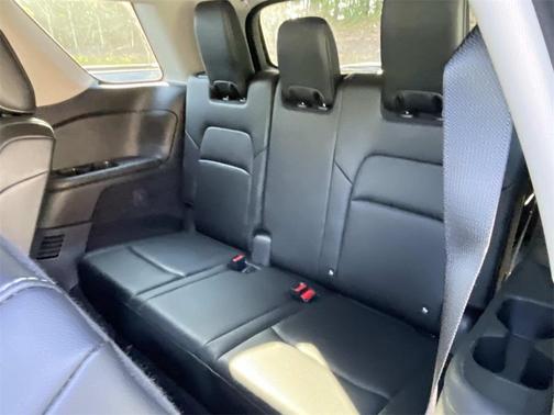 2024 Nissan Pathfinder SL FWD