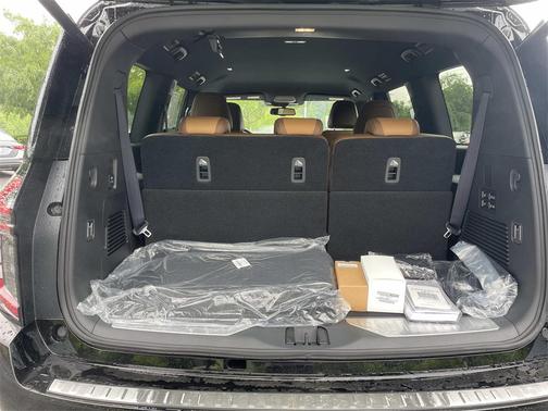 2025 Nissan Armada SL 2WD