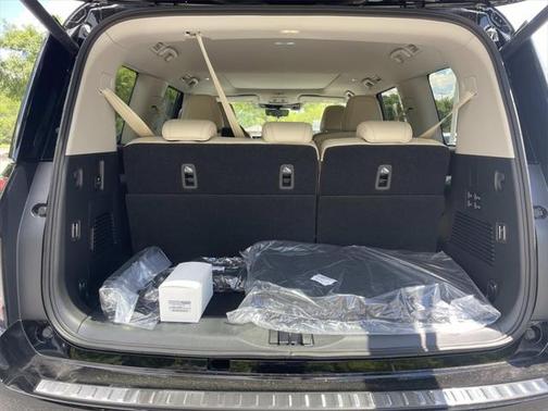2025 Nissan Armada Platinum 2WD