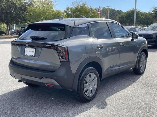 2025 Nissan Kicks S