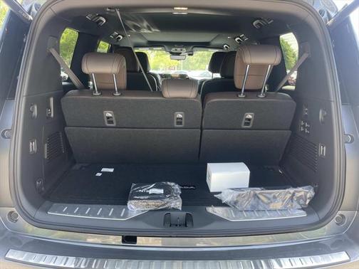 2025 Nissan Armada Platinum Reserve 4WD