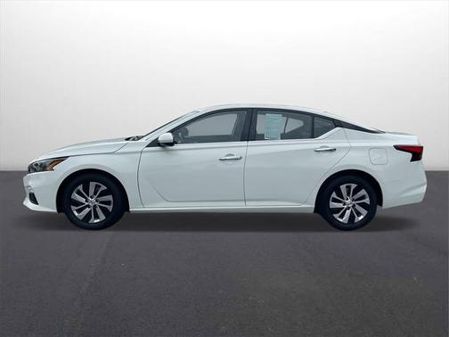 2022 Nissan Altima S FWD