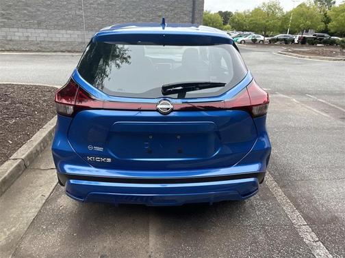 2025 Nissan Kicks S