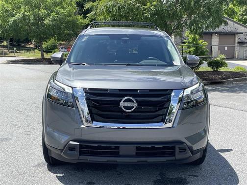 2025 Nissan Pathfinder SV FWD