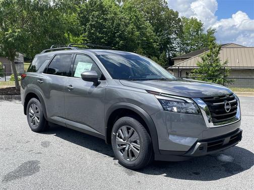 2025 Nissan Pathfinder SV FWD