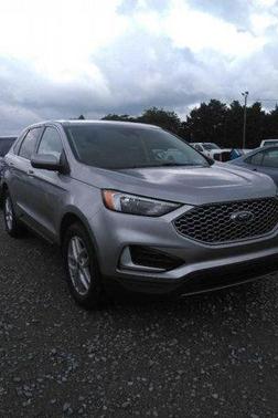 Iconic Silver 2024 Ford Edge SEL