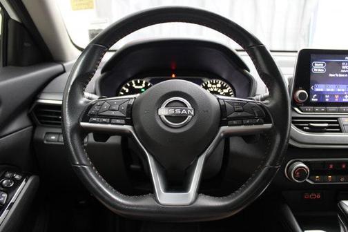 White 2024 Nissan Altima 2.5 SR