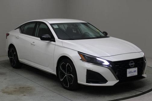 White 2024 Nissan Altima 2.5 SR