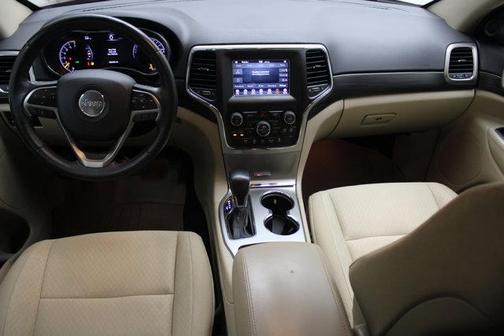 2019 Jeep Grand Cherokee Laredo E