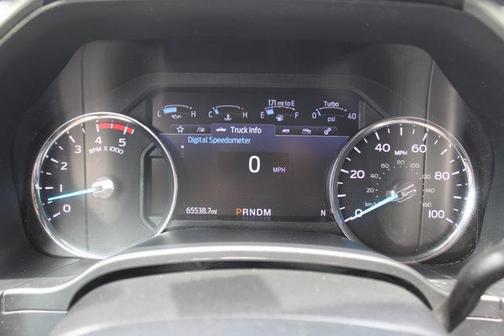 Blue 2021 Ford F-350 Lariat Super Duty