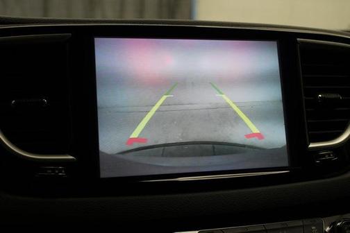 2023 Chrysler Pacifica Touring-L