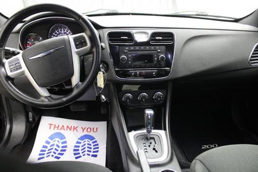 2012 Chrysler 200 Touring