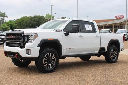 Summit White 2022 GMC Sierra 2500 AT4
