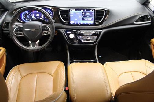 Velvet Red Pearlcoat 2022 Chrysler Pacifica Pinnacle