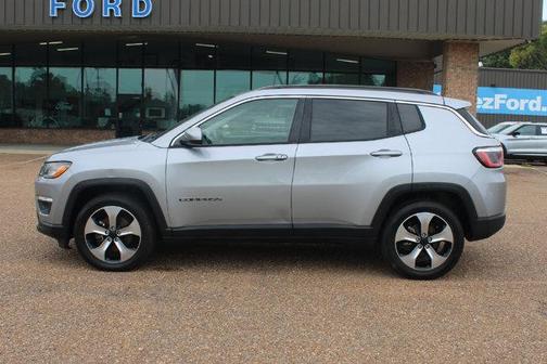 Billet Silver Metallic Clearcoat 2017 Jeep Compass Latitude