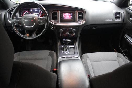 2016 Dodge Charger SE