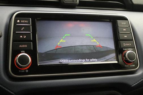 2023 Nissan Versa 1.6 SV