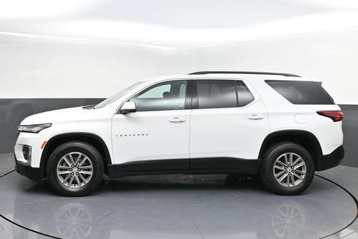Summit White 2023 Chevrolet Traverse LT Cloth