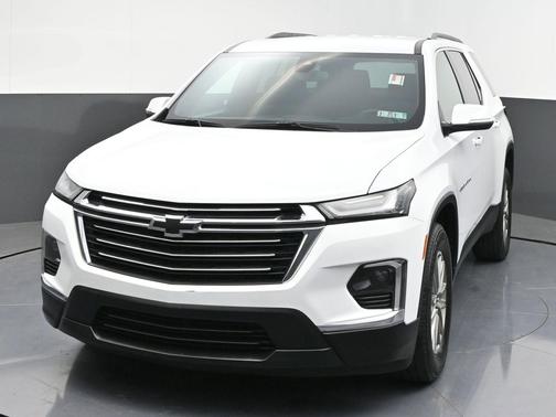 Summit White 2023 Chevrolet Traverse LT Cloth