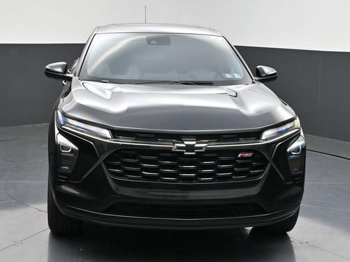 Mosaic Black Metallic 2026 Chevrolet Trax FWD 1RS