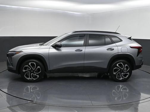 Sterling Gray Metallic 2025 Chevrolet Trax FWD 2RS