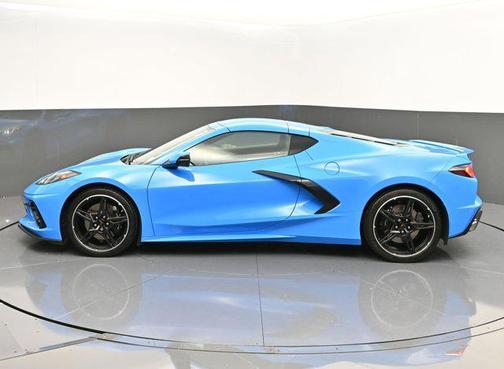 2022 Chevrolet Corvette Stingray w/2LT
