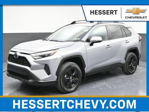 2025 Toyota RAV4 Hybrid XLE