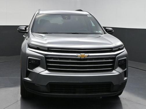 Sterling Gray Metallic 2026 Chevrolet Traverse LT