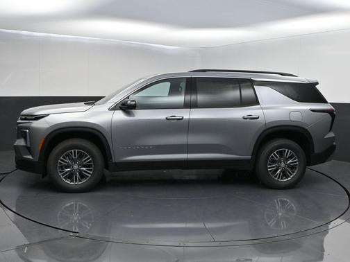 Sterling Gray Metallic 2026 Chevrolet Traverse LT