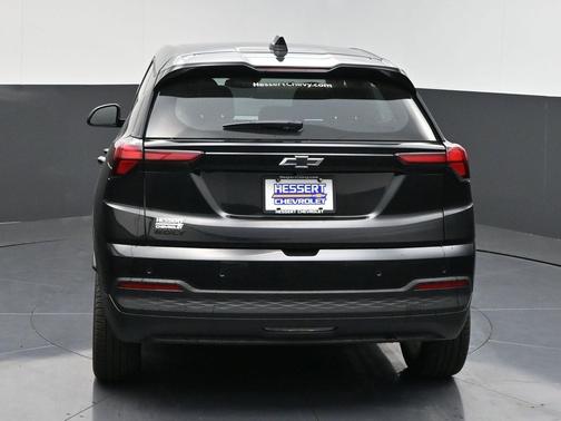 Mosaic Black Metallic 2027 Chevrolet Bolt LT