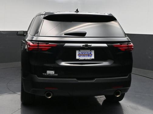 Mosaic Black Metallic 2023 Chevrolet Traverse LS
