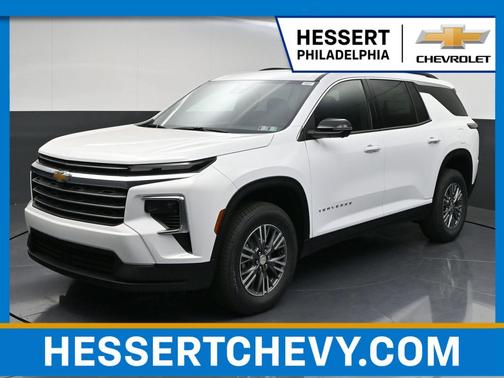 Summit White 2026 Chevrolet Traverse LT