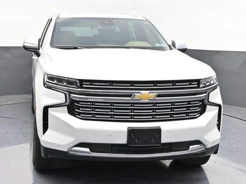 Iridescent Pearl Tricoat 2023 Chevrolet Tahoe Premier