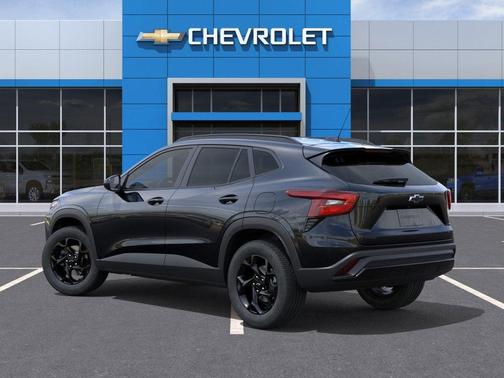Mosaic Black Metallic 2026 Chevrolet Trax LT