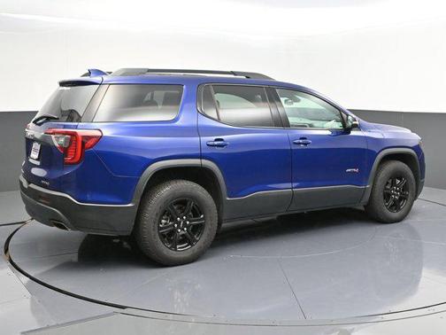 2023 GMC Acadia AWD AT4