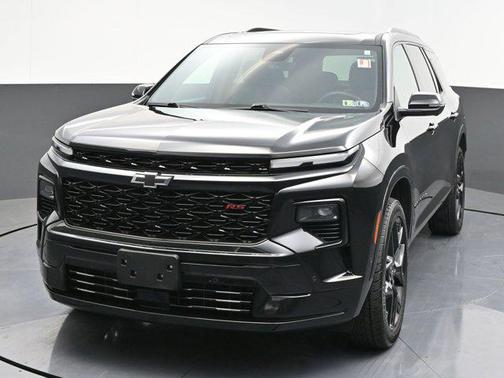 Mosaic Black Metallic 2024 Chevrolet Traverse RS