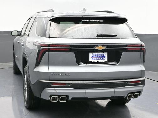 Sterling Gray Metallic 2026 Chevrolet Traverse LT