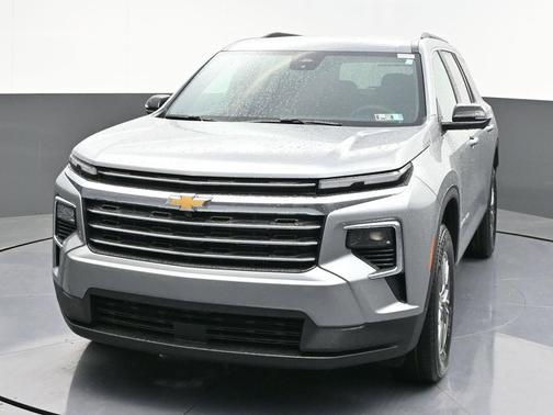 Sterling Gray Metallic 2026 Chevrolet Traverse LT