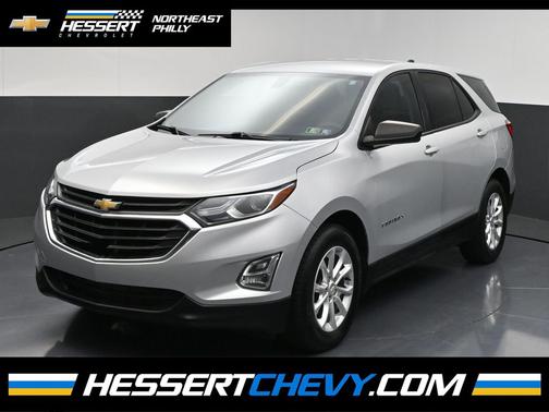 Silver Ice Metallic 2018 Chevrolet Equinox LS