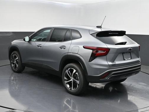 Sterling Gray Metallic 2026 Chevrolet Trax FWD 1RS
